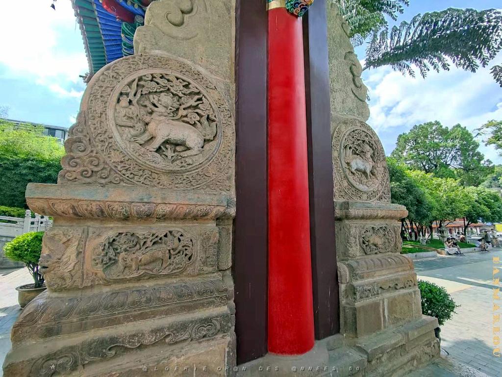 KUNMING - Temple YUANTONG - 11.jpg
